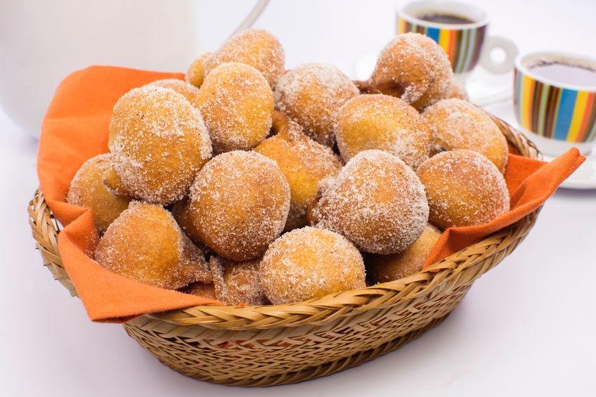 Bolinho de chuva: confira a tradicional receita