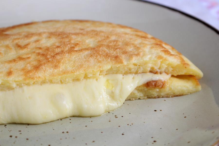 Confira receita de pão de queijo de tapioca na frigideira